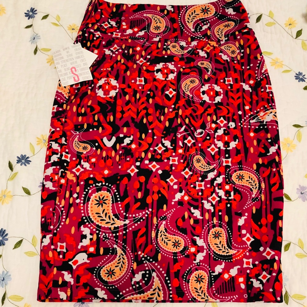BNWT S LuLaRoe Cassie Pencil Skirt